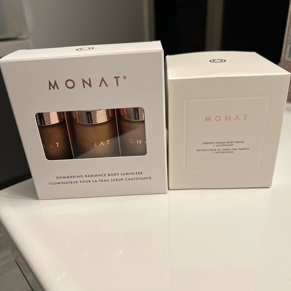 Monat Shimmering Radiance Body Luminizer